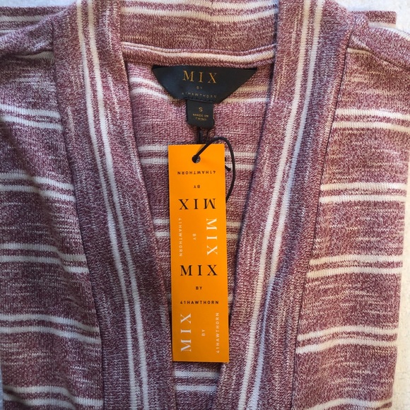 🌺🌼Mix by 41 Hawthorne Pink Striped Cardigan - Picture 9 of 14